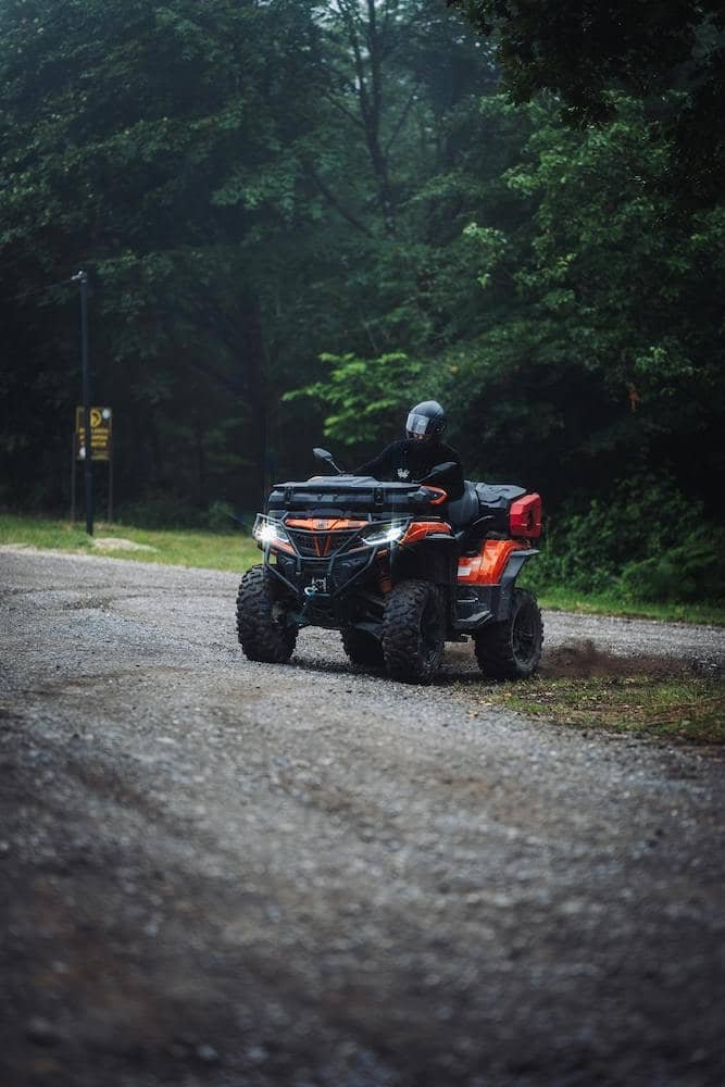 ATV kørsel i terræn – amt moto specialiserer sig i kvalitetsudstyr til ATV